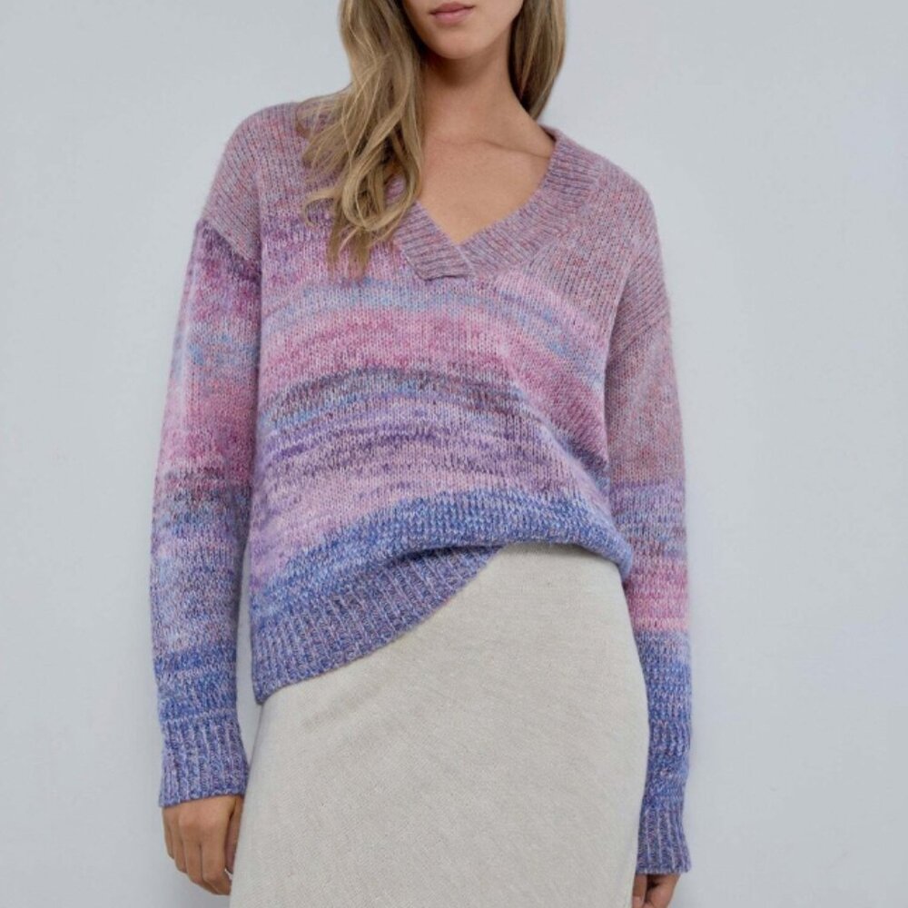 Scalpers Purple Blue Ombre Wool Alpaca Blend V-Neck Pullover Sweater Size Small - Picture 6 of 7